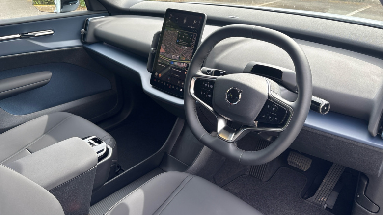 Volvo EX30 200kW SM Extended Range Plus 69kWh 5dr Auto Electric Estate